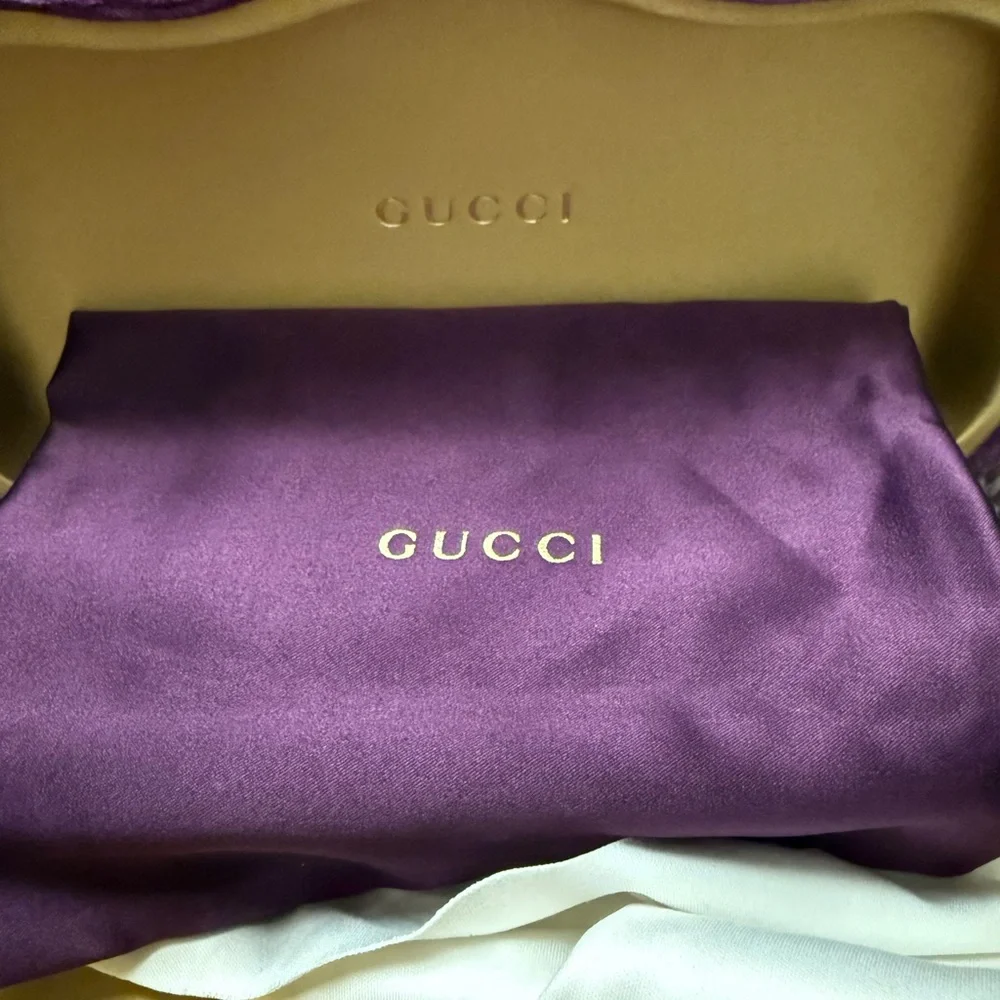 💎AUTHENTIC 💎Gucci sunglasses with case and dust bag - Picture 7 of 10